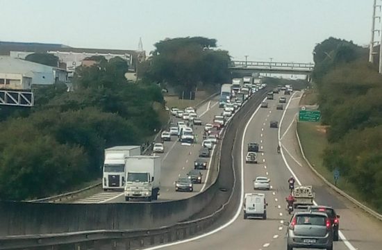 Mulher de 46 anos morre atropelada na Rodovia SP-101 em Hortolândia